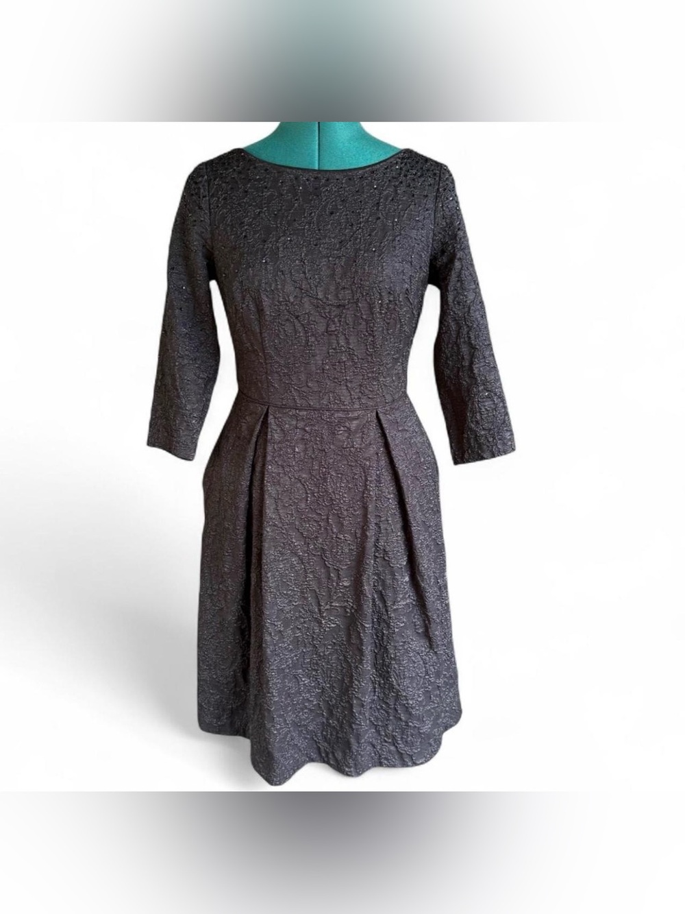 Adrianna Papell Black Textured Fit & Flare Dress with Three-Quarter Sleeves